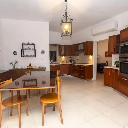 Prime Located By *the Sea* Sliema