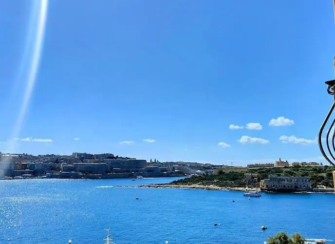 Apartament Prime Located By *the Sea*