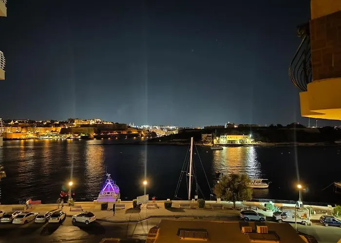 Apartament Prime Located By *the Sea*