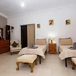 Prime Located By *the Sea* Apartman